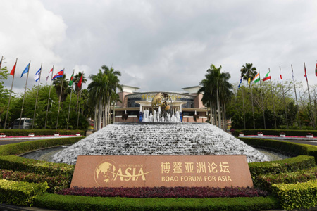 凝聚共识，坚定支持多边主义和全球化 