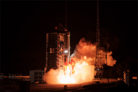 我国成功发射通信技术试验卫星四号