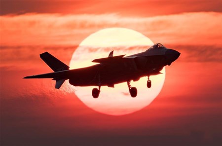 奋飞空天向打赢——人民空军战斗力建设成就述评