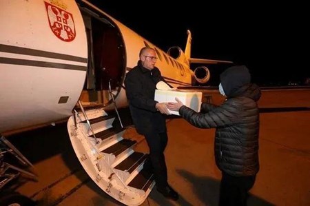 抗疫无国界，中国将经验分享给世界