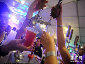 亚洲啤酒节在新加坡开幕