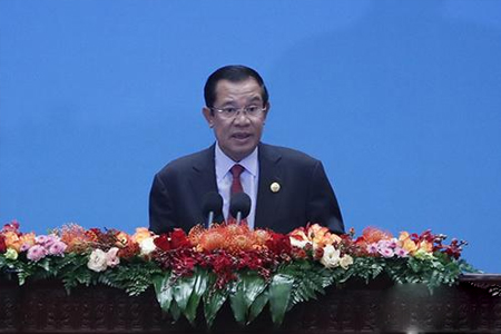 柬埔寨首相：柬要加大科研投入追赶第四次工业革命
