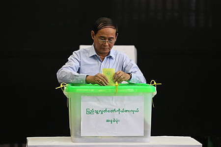 缅甸举行议会补选