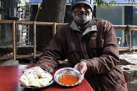 印度街头的饺子摊