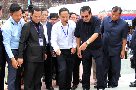 中国援柬国家体育场项目看台全部落成