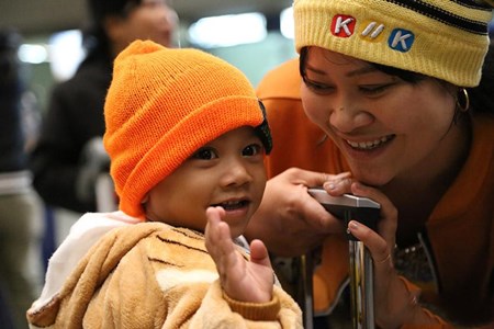 缅甸8名先心病儿童到中国接受免费救助