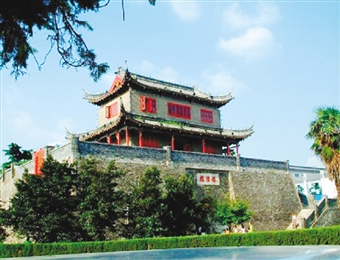 沧桑镇淮楼