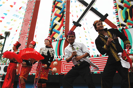 22日至25日 来云南民族村欢度目瑙纵歌节