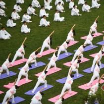 2017年中印国际瑜伽节在昆明开幕
