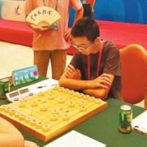 云南棋手赵冠芳在第十三届全运会群众比赛两连胜
