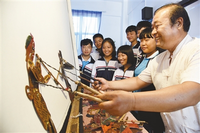 河北邯郸市成安县开展“非遗进校园”体验活动