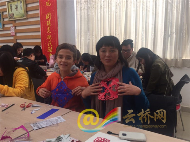 汉语桥选手说：“我想来中国上大学！”