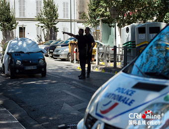 法国两名男子在火车站附近遭枪杀