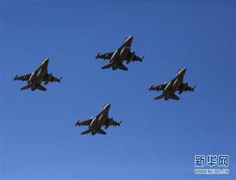 比利时军队演练地空协同