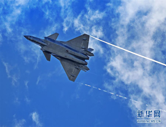首次公开亮相！空军试飞员将驾歼－20参加第11届中国航展