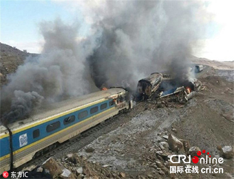 伊朗两列火车相撞致百余人死伤