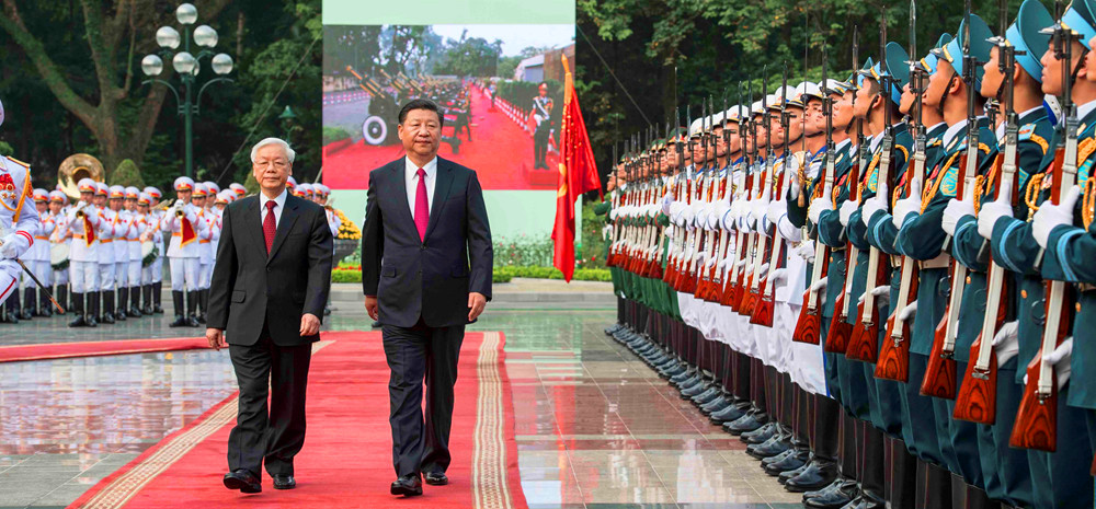 习近平同越共中央总书记阮富仲举行会谈