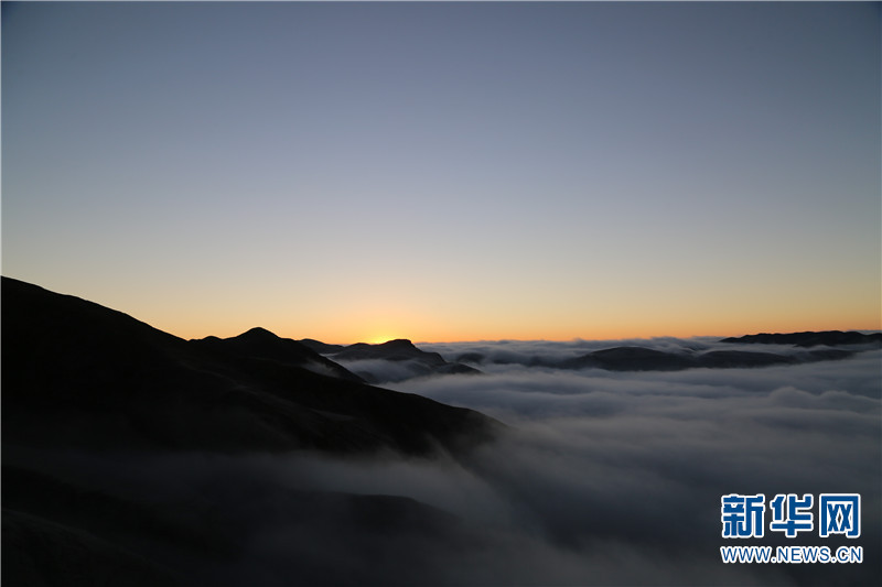 云南昭通马楠山 云海波澜阔