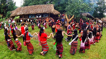 Epic Sigangli performed by Wa people