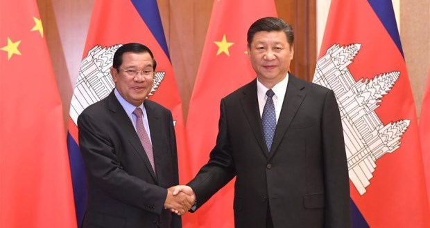 ประธานาธิบดีจีนพบกับนายกรัฐมนตรีกัมพูชา