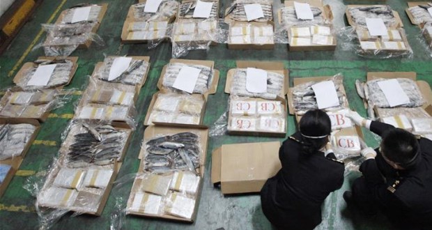 ตำรวจจีนและกัมพูชาร่วมกันตรวจค้นพบโคเคน 1.1 ตัน