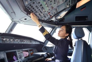 สวยและเก่ง! ว่าที่นักบินหญิงจีนคนแรกในอันฮุย
