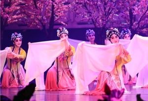 งานราตรีอุปรากรจีนฉลองปีใหม่ ประจำปี 2019 จัดขึ้นที่เมืองคุนหมิง