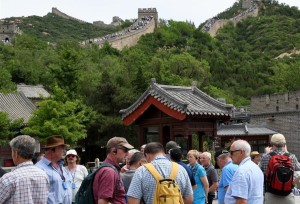 กำแพงเมองจีนตอน “ปาต๋าหลิง” รับนักท่องเที่ยวกว่า 20,000 คนต่อวัน
