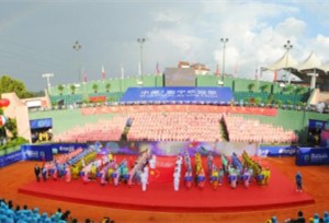 ยูนนานใต้เมฆสลับสี “หนึ่งแถบหนึ่งเส้นทาง” การแข่งขันกีฬาเทนนิสนานาชาติจัดขึ้นที่คุนหมิง