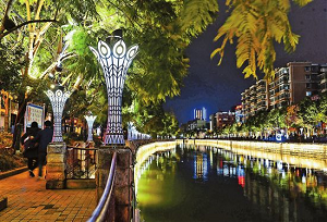 ទីក្រុងគុនមីញខេត្តយូណាន៖“ការបង្ហាញពន្លឺចង្កៀន”ដើម្បីស្វាគមន៍ពិព័រណ៍យ៉ាងឱឡារិត